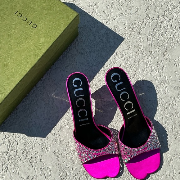 Gucci Women's Fuchsia Crystal Slide Sandals - Picture 1 of 5